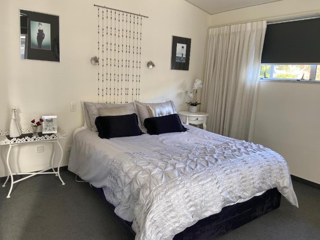 Maison Blue - Chic Inner City Townhouse Napier Exterior foto